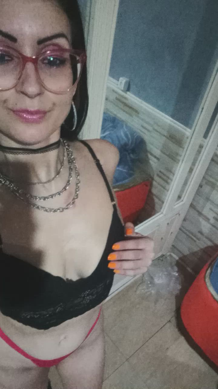Acompanhante mulher com cabelo castanho de olhos castanhos - barbara