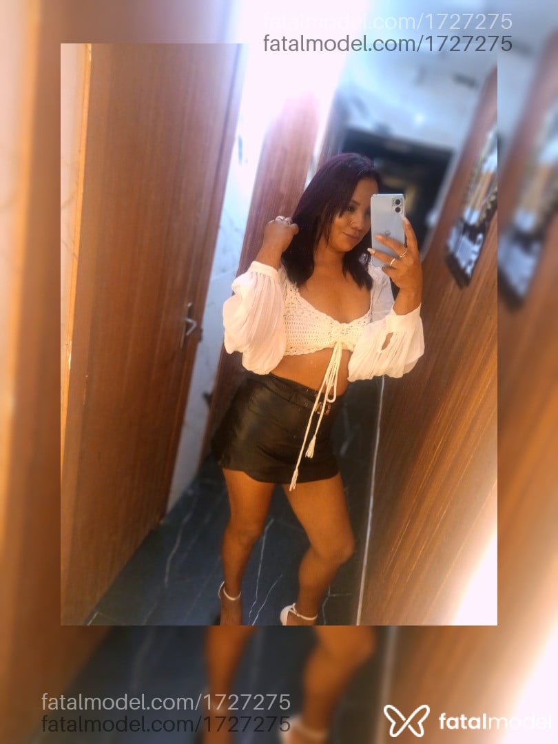 Acompanhante mulher morena (o) de olhos pretos - Angélica Silva
