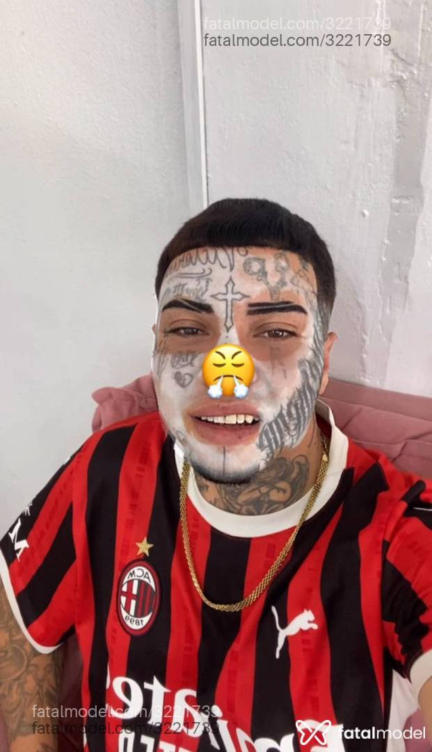 Acompanhante homem morena (o) de olhos castanhos em Rio de Janeiro - Derek Kaua