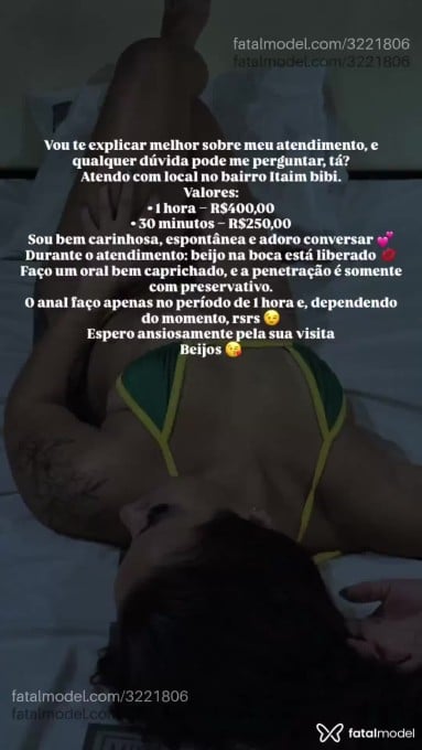 Acompanhante mulher loira (o) de olhos castanhos - Ana Beatriz