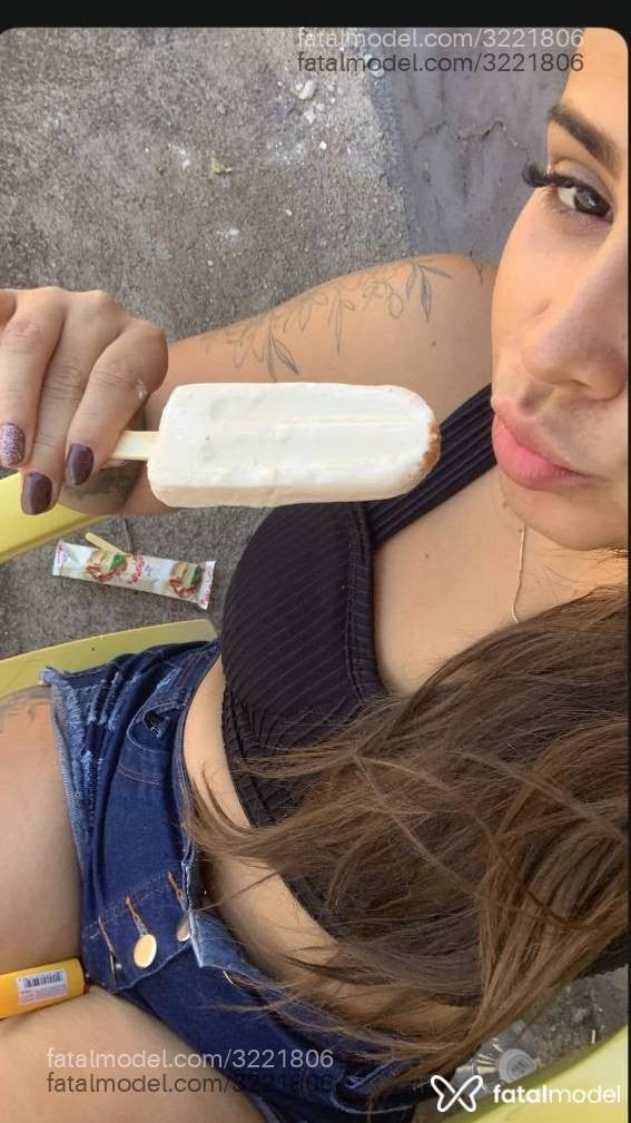 Acompanhante mulher com cabelo castanho de olhos castanhos em São José do Rio Preto - Ana Beatriz