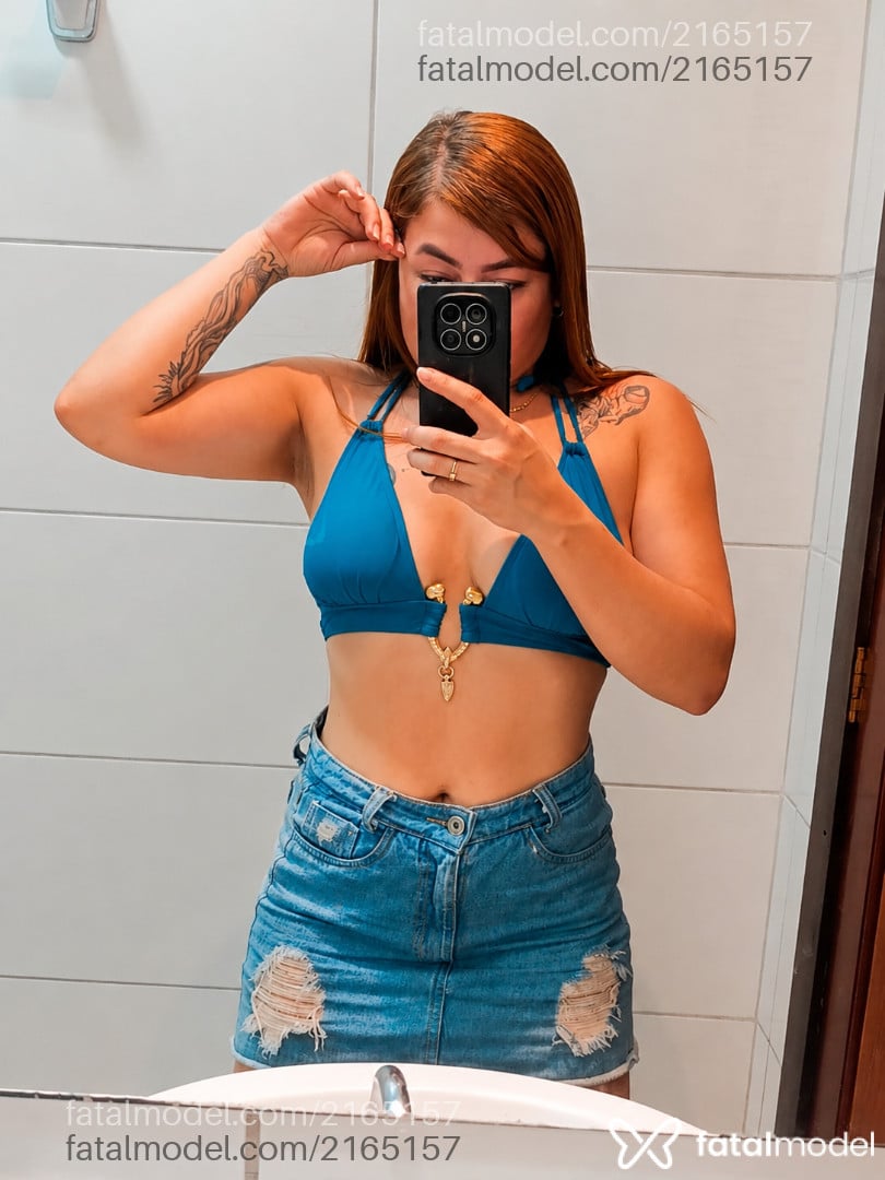 Acompanhante mulher ruiva (o) de olhos castanhos - Wanessa