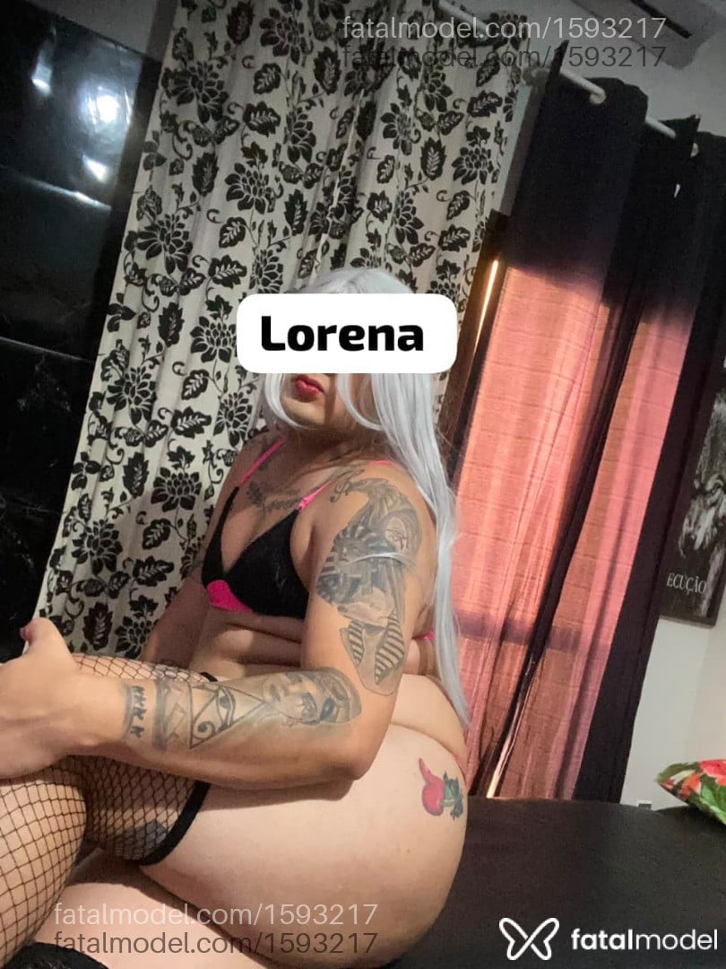 Acompanhante mulher trans ruiva (o) de olhos castanhos - Lorena Karvalho