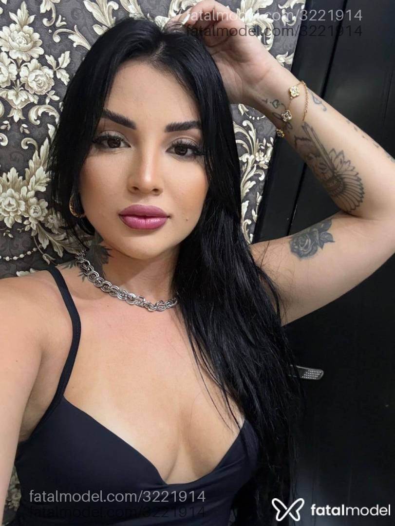 Acompanhante mulher morena (o) de olhos castanhos - Carol