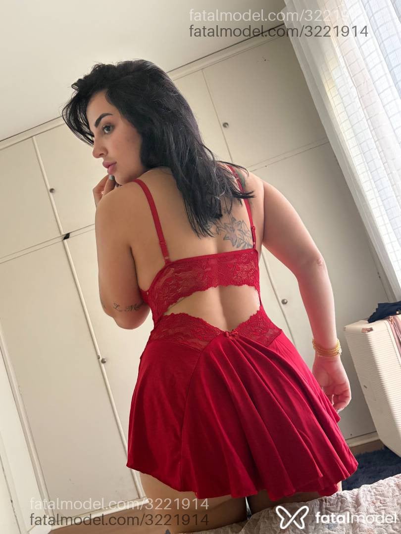 Acompanhante mulher morena (o) de olhos castanhos - Carol