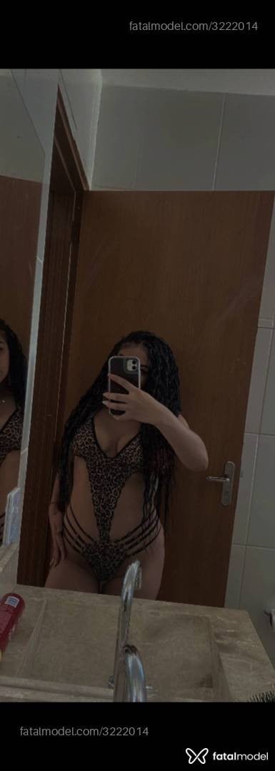 Acompanhante mulher morena (o) de olhos castanhos em Goianésia - Maya