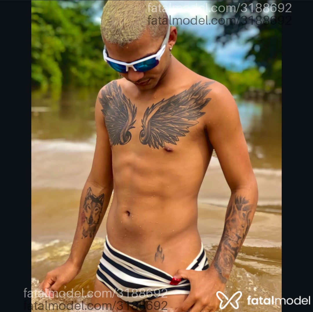 Acompanhante homem morena (o) de olhos pretos - Ativozs Acompanhante homem morena (o) de olhos pretos - Ativozs