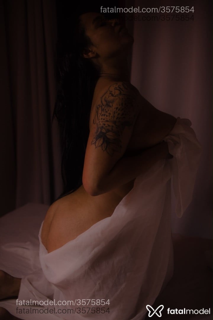 Acompanhante mulher morena (o) de olhos castanhos - Amanda Acompanhante mulher morena (o) de olhos castanhos - Amanda