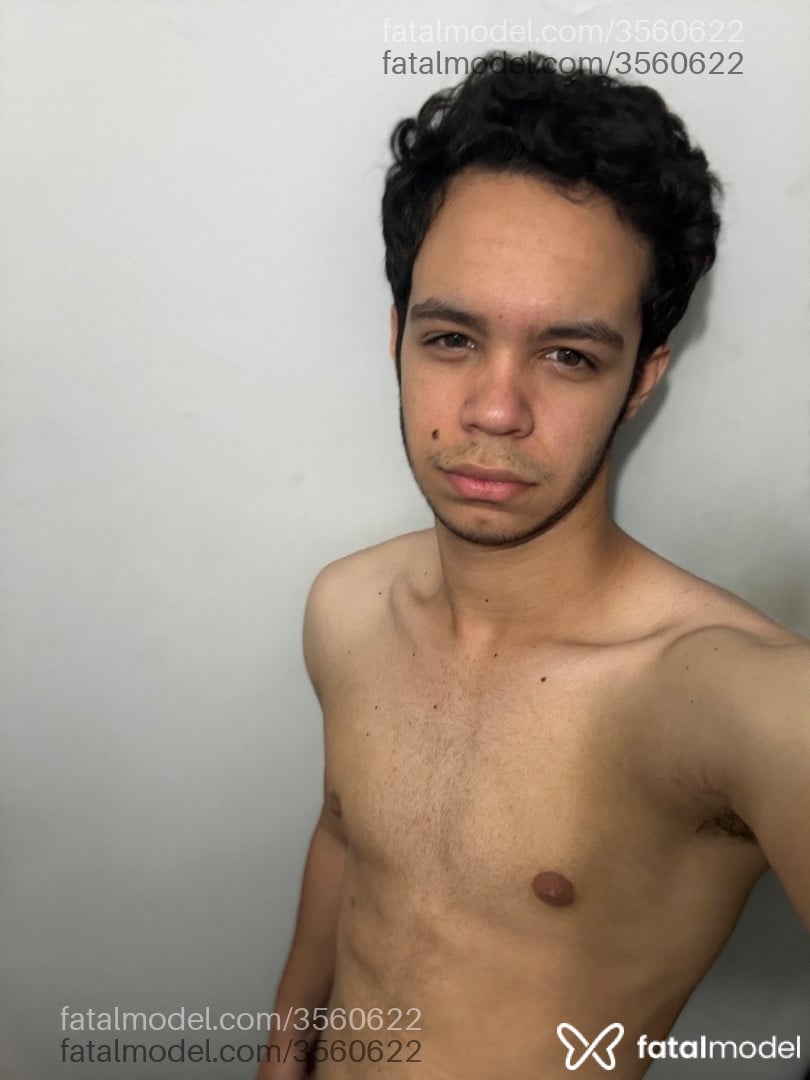 Acompanhante homem morena (o) de olhos mel - Jesse James