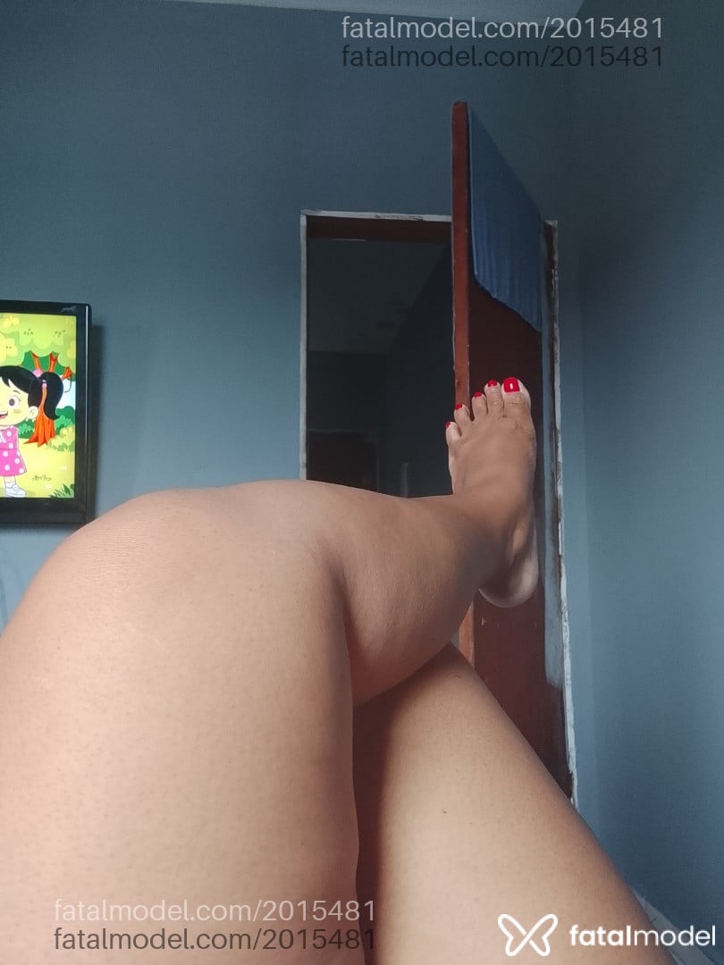 Acompanhante mulher com cabelo castanho de olhos castanhos - Jadi