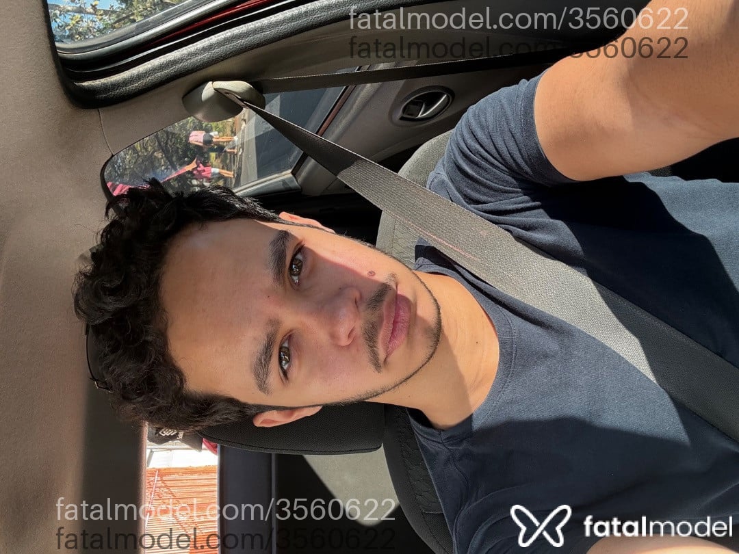 Acompanhante homem morena (o) de olhos mel - Jesse James