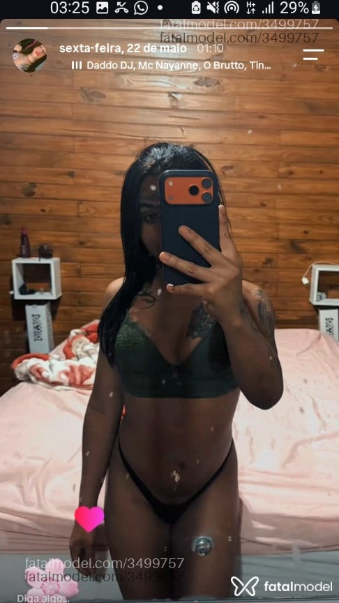 Acompanhante mulher trans morena (o) de olhos pretos - Indionara Acompanhante mulher trans morena (o) de olhos pretos - Indionara