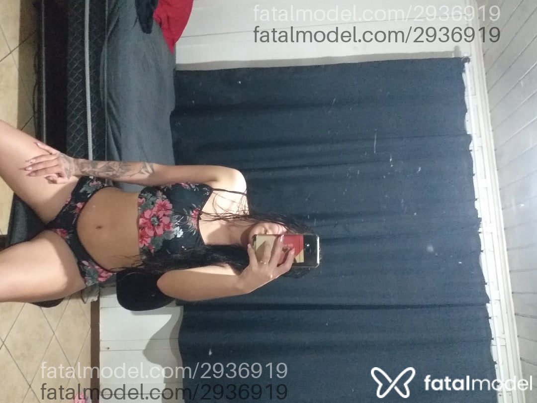 Acompanhante mulher morena (o) de olhos castanhos - Thayna