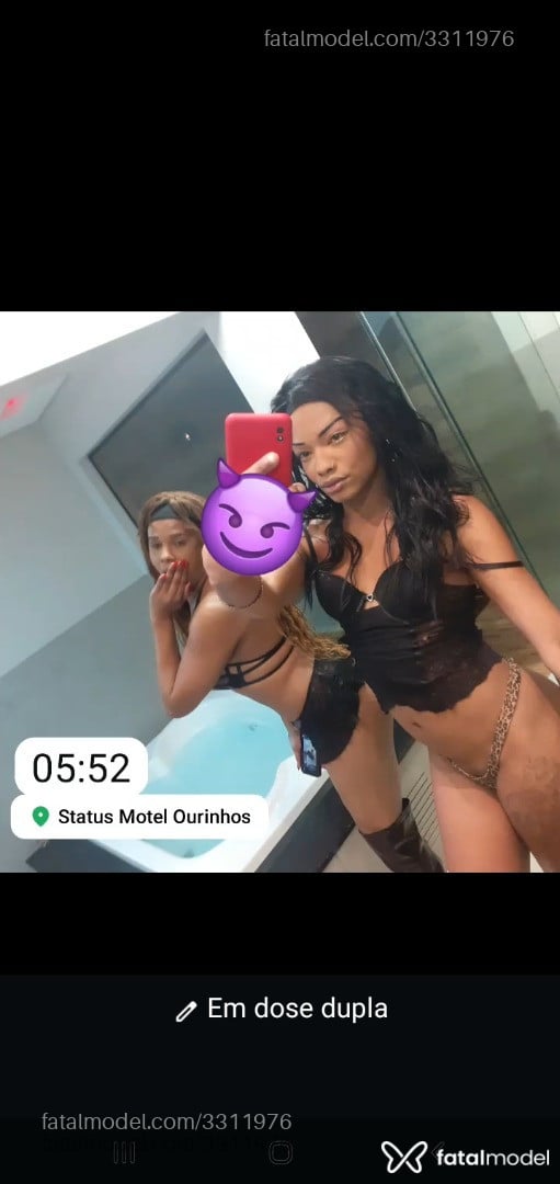 Acompanhante mulher trans morena (o) de olhos castanhos - Bia Silva