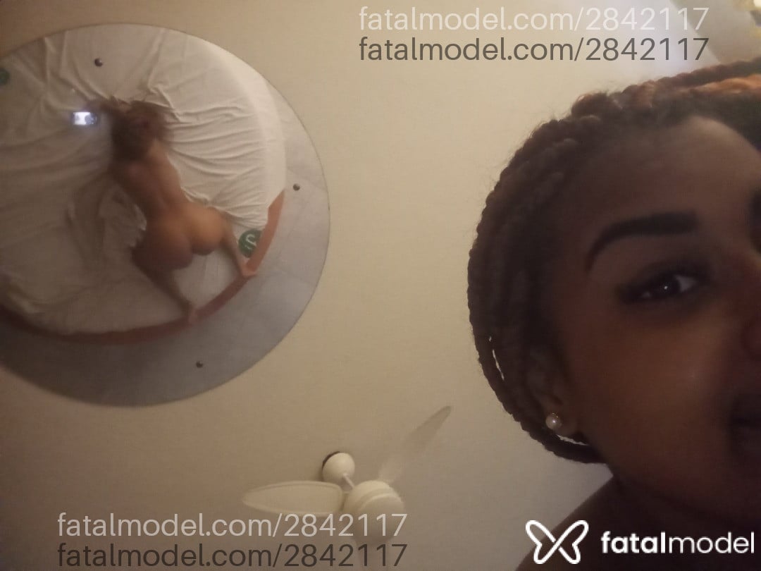 Acompanhante mulher morena (o) de olhos castanhos - Eduarda meneses Acompanhante mulher morena (o) de olhos castanhos - Eduarda meneses