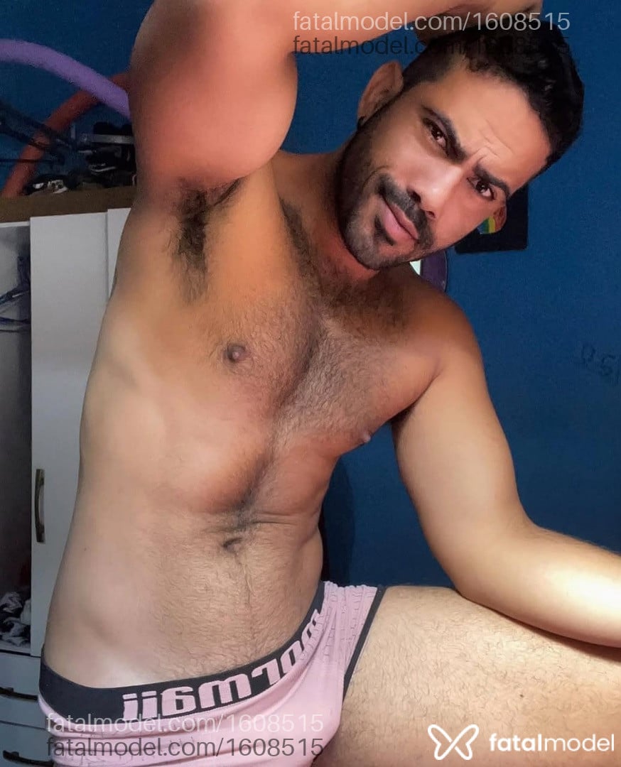 Acompanhante homem morena (o) de olhos castanhos - Thiago Godoy
