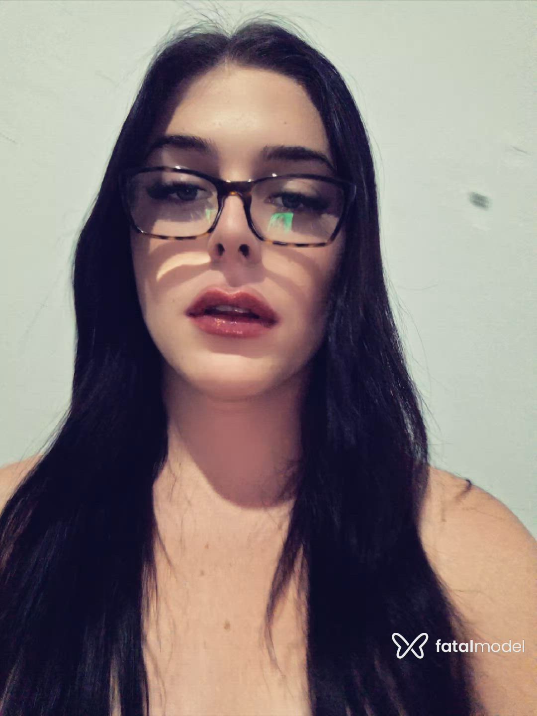 Acompanhante mulher trans morena (o) de olhos azuis - Atena Vesper
