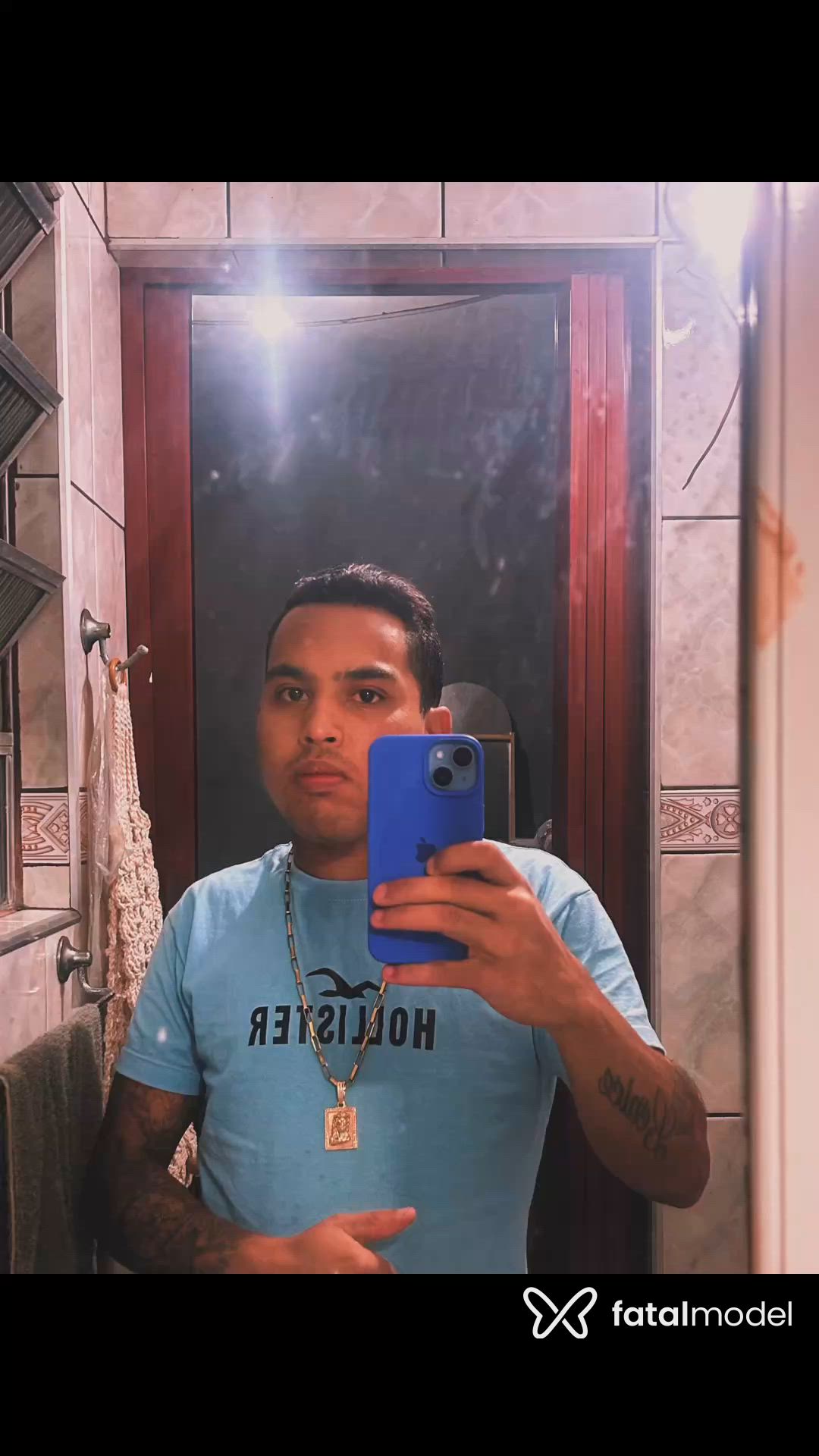 Acompanhante homem morena (o) de olhos castanhos - Gustavo Almeida Acompanhante homem morena (o) de olhos castanhos - Gustavo Almeida