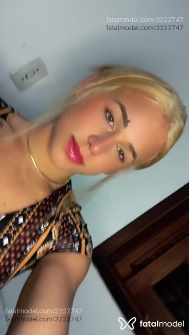 Acompanhante mulher trans morena (o) de olhos verdes em São Paulo - Heloá Silva