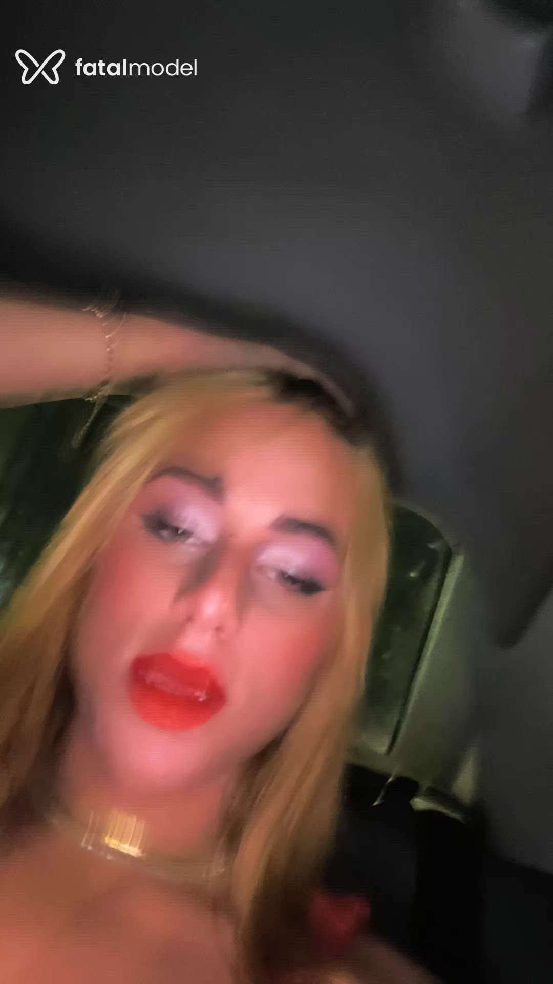 Acompanhante mulher trans morena (o) de olhos verdes - Heloá Silva Acompanhante mulher trans morena (o) de olhos verdes - Heloá Silva