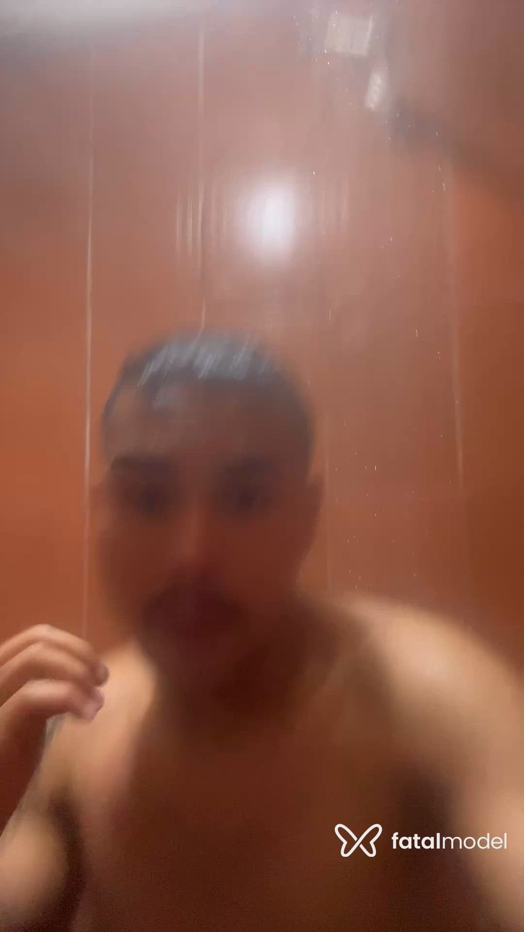 Acompanhante homem morena (o) de olhos castanhos - Gustavo Almeida Acompanhante homem morena (o) de olhos castanhos - Gustavo Almeida