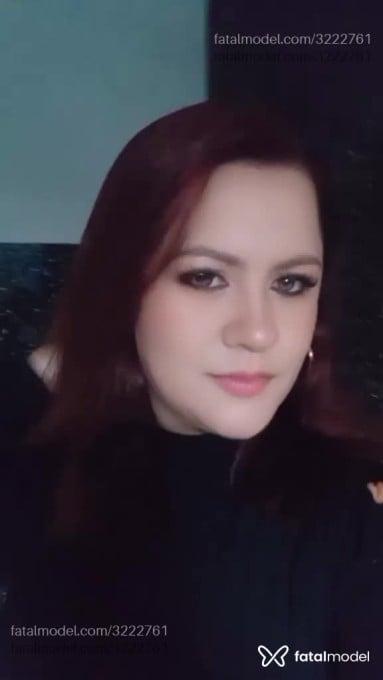 Acompanhante mulher ruiva (o) de olhos mel - Alana