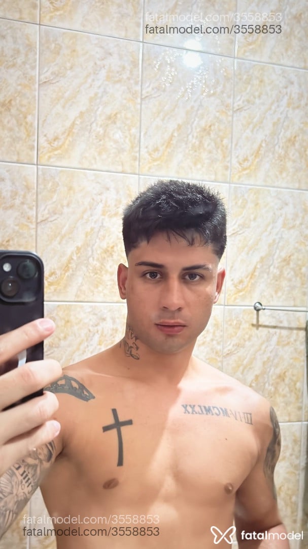 Acompanhante homem morena (o) de olhos castanhos - Tayrone