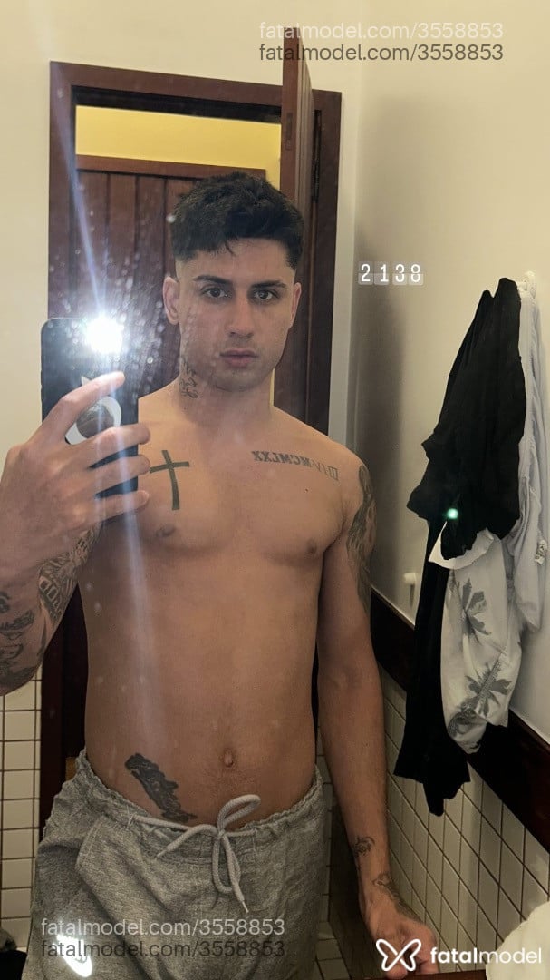 Acompanhante homem morena (o) de olhos castanhos - Tayrone