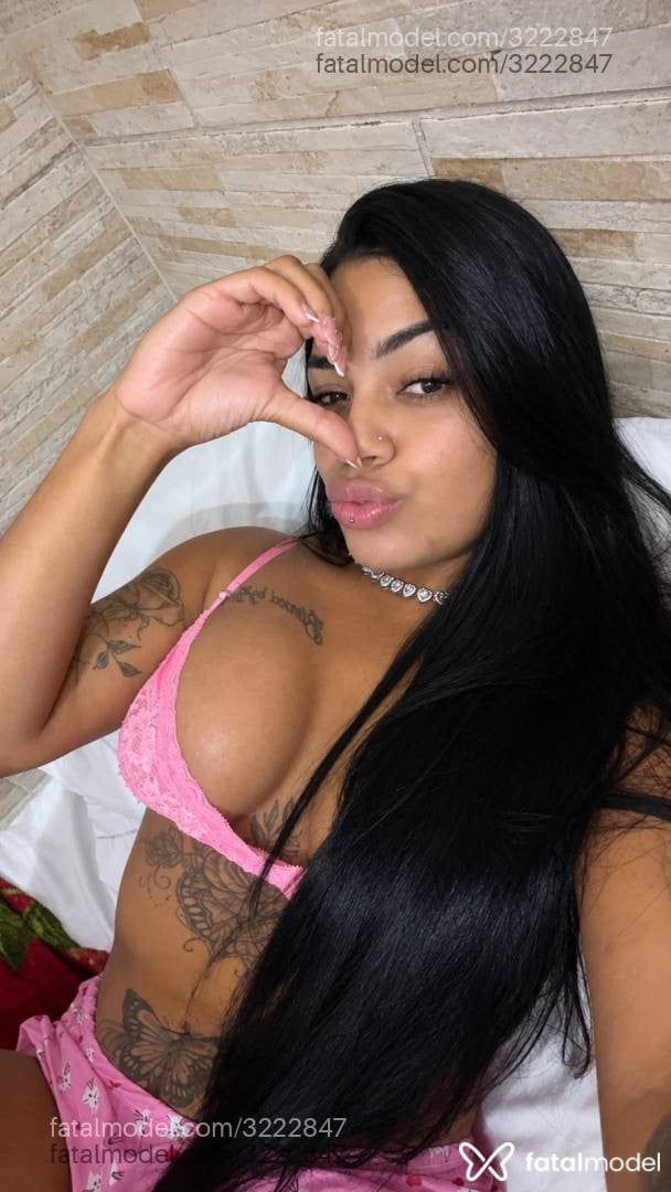 Acompanhante mulher morena (o) de olhos castanhos - Michelly