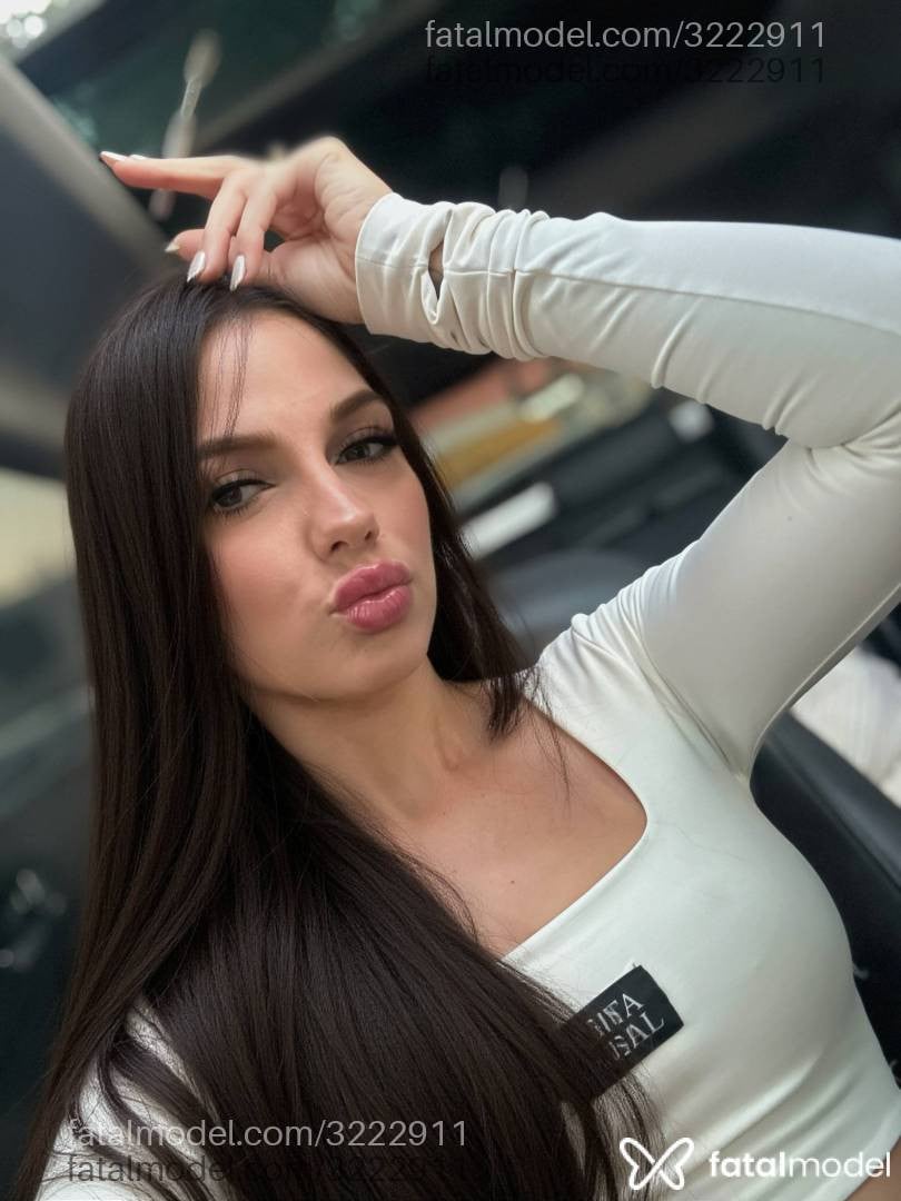 Acompanhante mulher com cabelo castanho de olhos pretos em São Paulo - Angel Bellutti