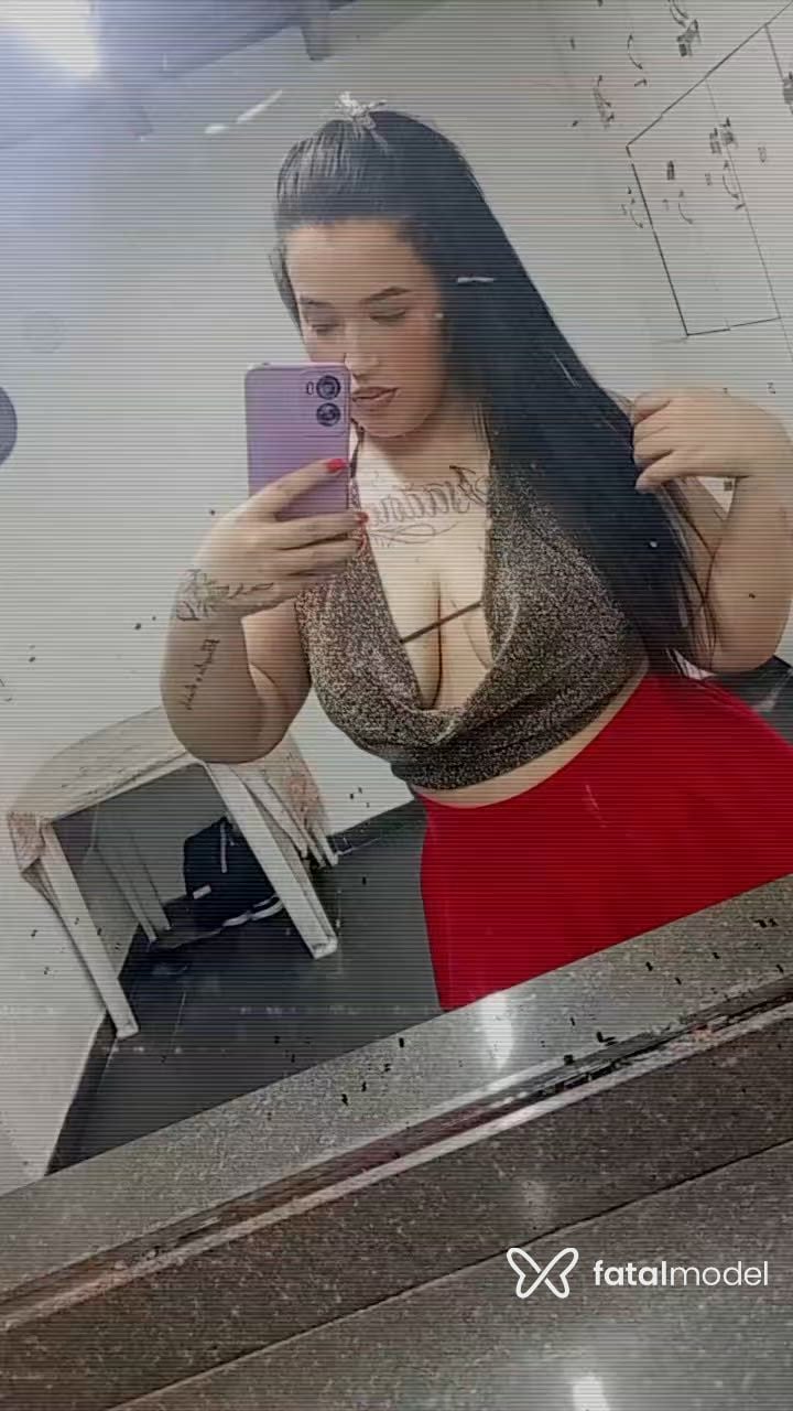 Acompanhante mulher morena (o) de olhos castanhos - Renata