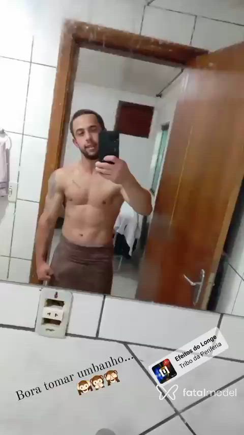 Acompanhante homem morena (o) de olhos castanhos - Vinii Acompanhante homem morena (o) de olhos castanhos - Vinii
