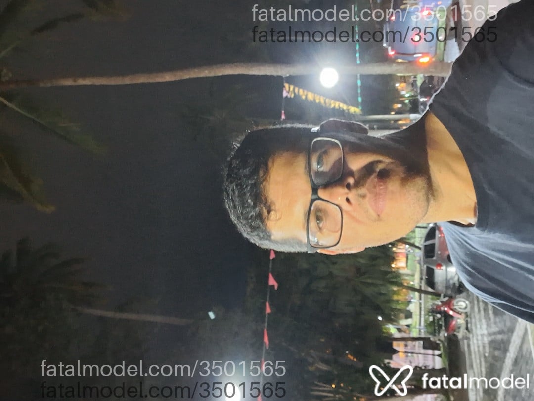Acompanhante homem com cabelo castanho de olhos castanhos - Nill Lima