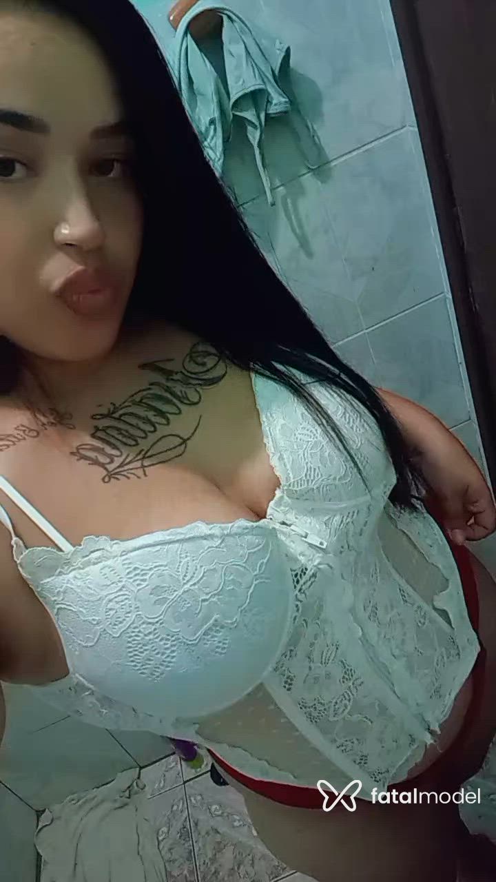 Acompanhante mulher morena (o) de olhos castanhos - Renata