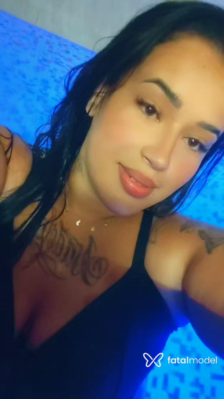 Acompanhante mulher morena (o) de olhos castanhos - Renata