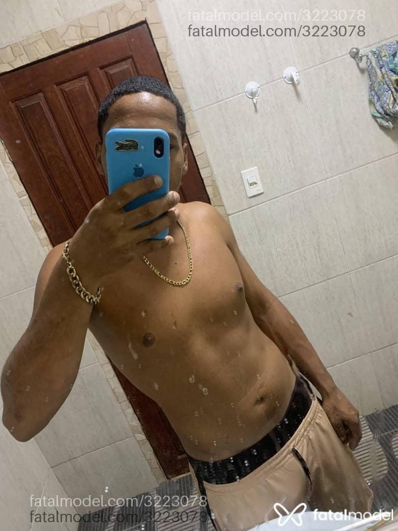 Acompanhante homem com cabelo castanho de olhos castanhos em Porto Velho - Superchoque