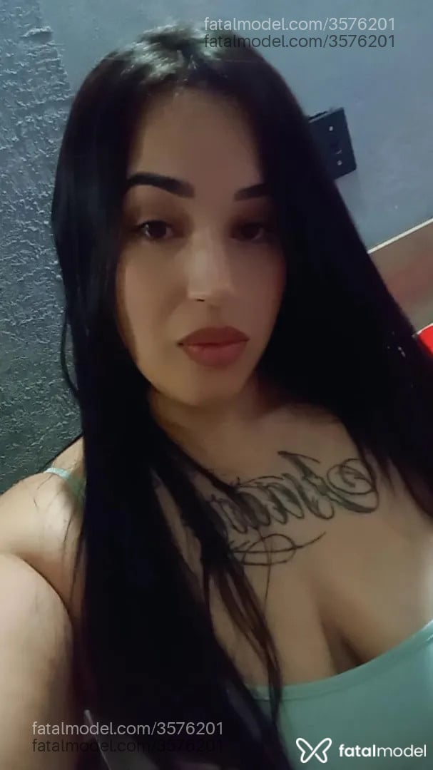 Acompanhante mulher morena (o) de olhos castanhos - Renata