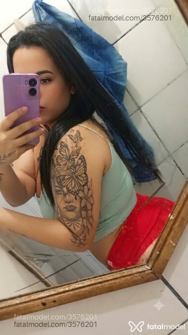 Acompanhante mulher morena (o) de olhos castanhos - Renata