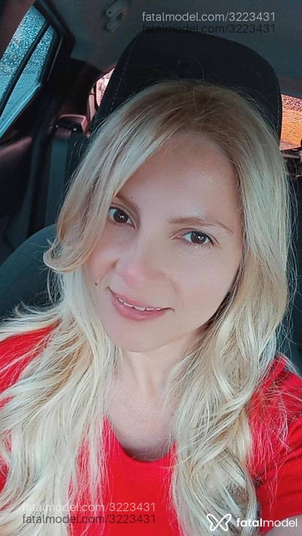 Acompanhante mulher loira (o) de olhos castanhos - Lorena Cavalcante