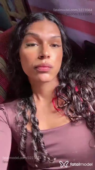 Acompanhante mulher trans com cabelo castanho de olhos castanhos em Altamira - Thiffanny Urach