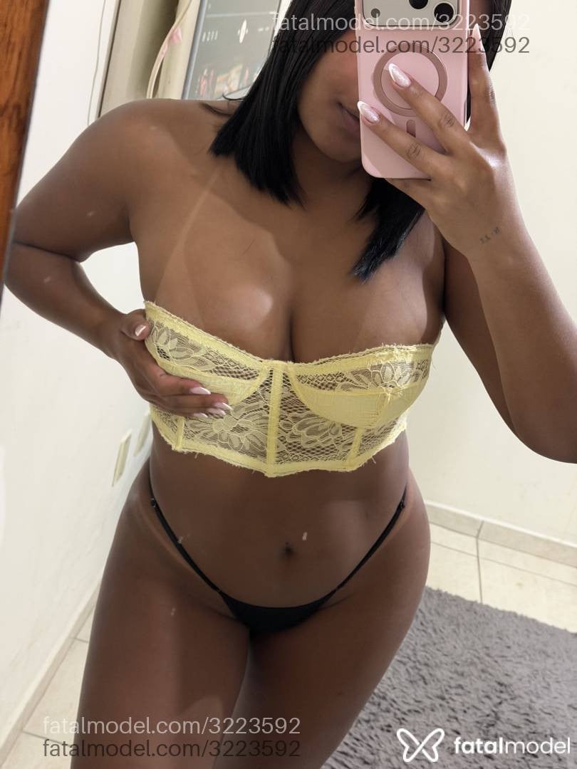 Acompanhante mulher morena (o) de olhos pretos - Natasha Brandao