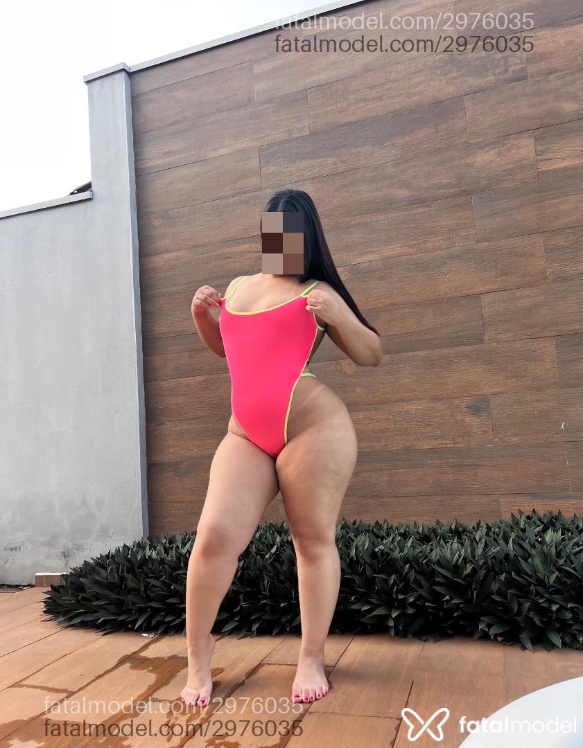 Acompanhante mulher com cabelo castanho de olhos castanhos - Mariana
