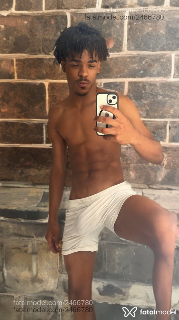 Acompanhante homem morena (o) de olhos pretos - Nathan