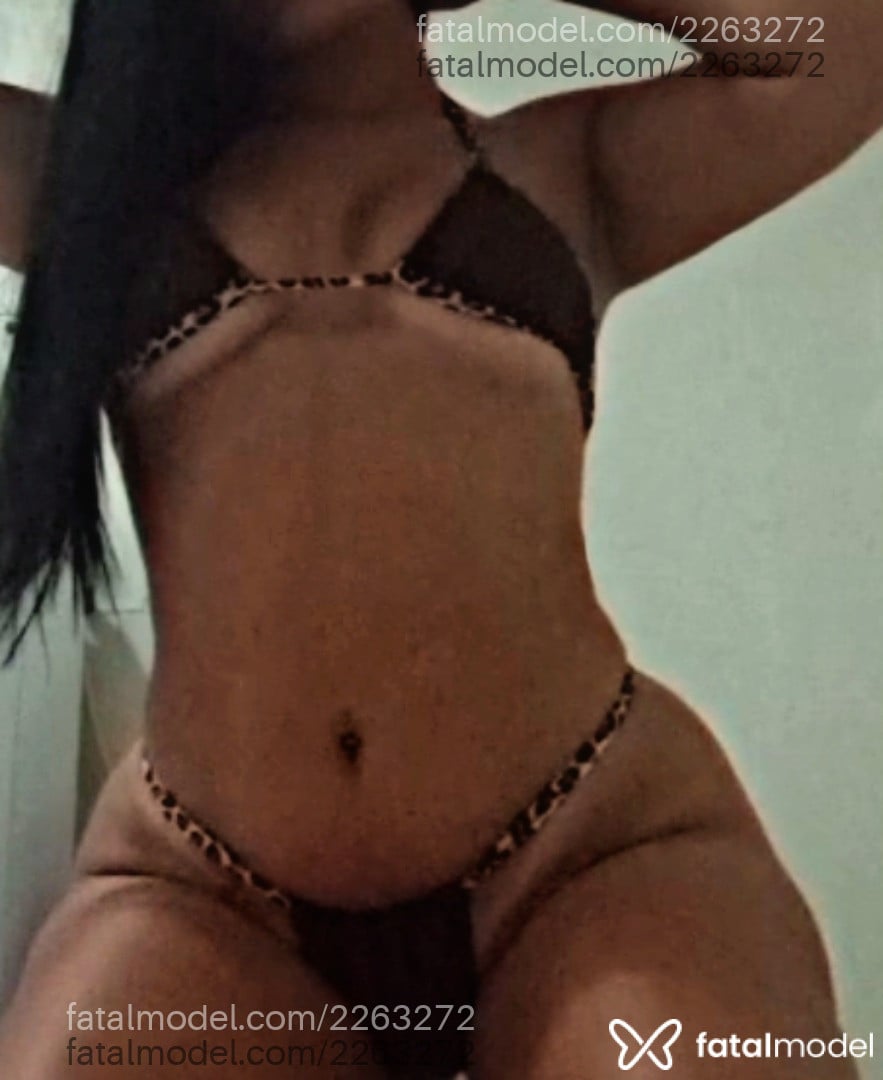 Acompanhante mulher morena (o) de olhos castanhos - Babi