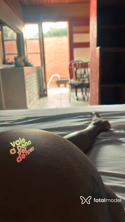 Acompanhante mulher morena (o) de olhos pretos - Isa Pacheco