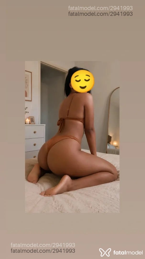 Acompanhante mulher morena (o) de olhos pretos - Lyasantos