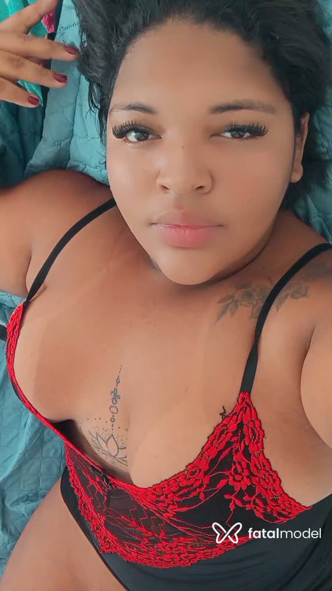 Acompanhante mulher morena (o) de olhos pretos - Luara Acompanhante mulher morena (o) de olhos pretos - Luara