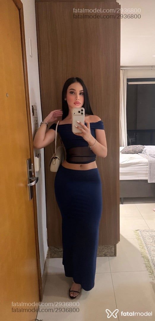 Acompanhante mulher trans morena (o) de olhos mel - Angel