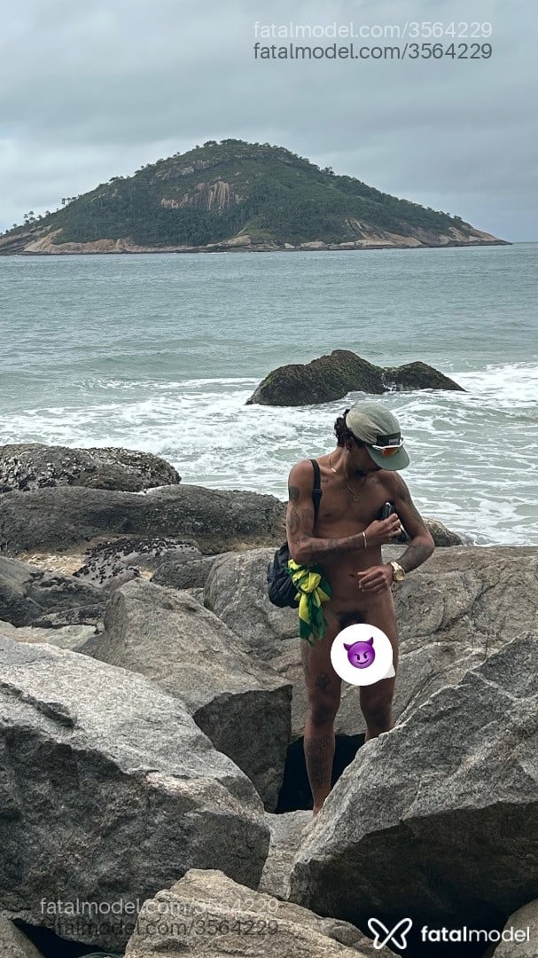 Acompanhante homem com cabelo castanho de olhos castanhos - Bielzinho
