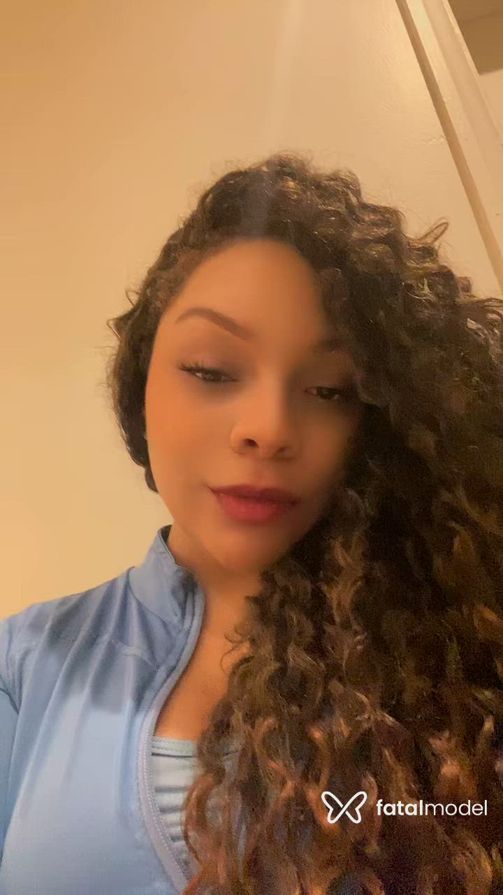 Acompanhante mulher com cabelo castanho de olhos castanhos - Anny Fernandes